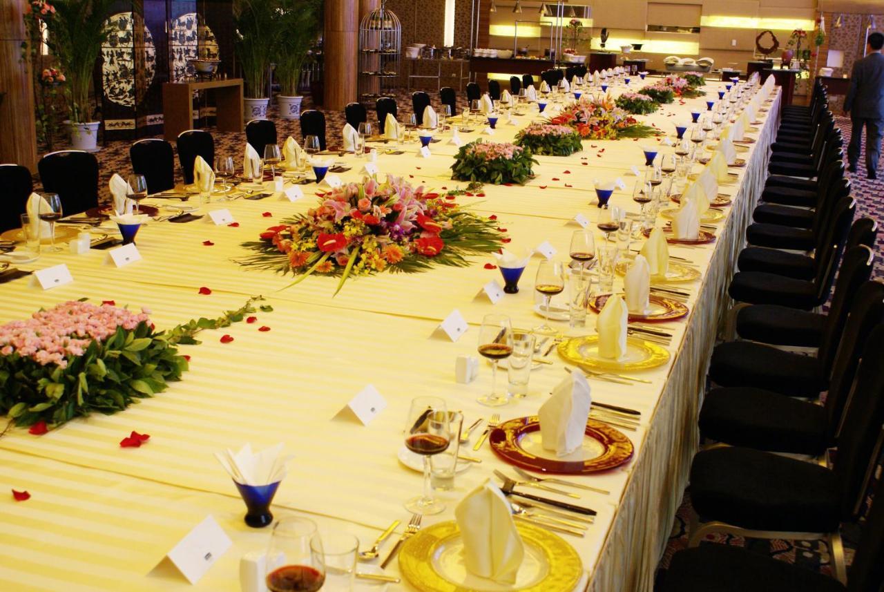 Holiday Inn Binhai Тяньцзінь Екстер'єр фото