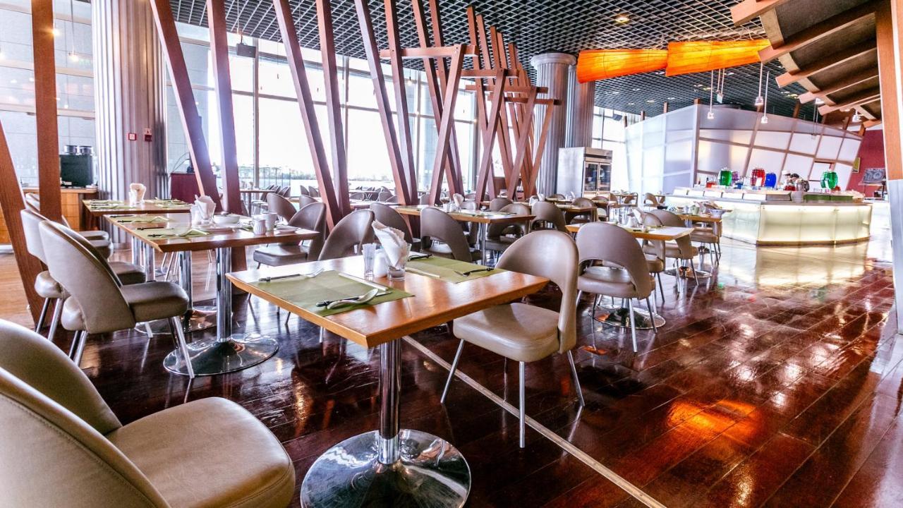 Holiday Inn Binhai Тяньцзінь Екстер'єр фото
