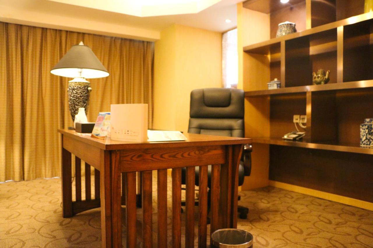 Holiday Inn Binhai Тяньцзінь Екстер'єр фото