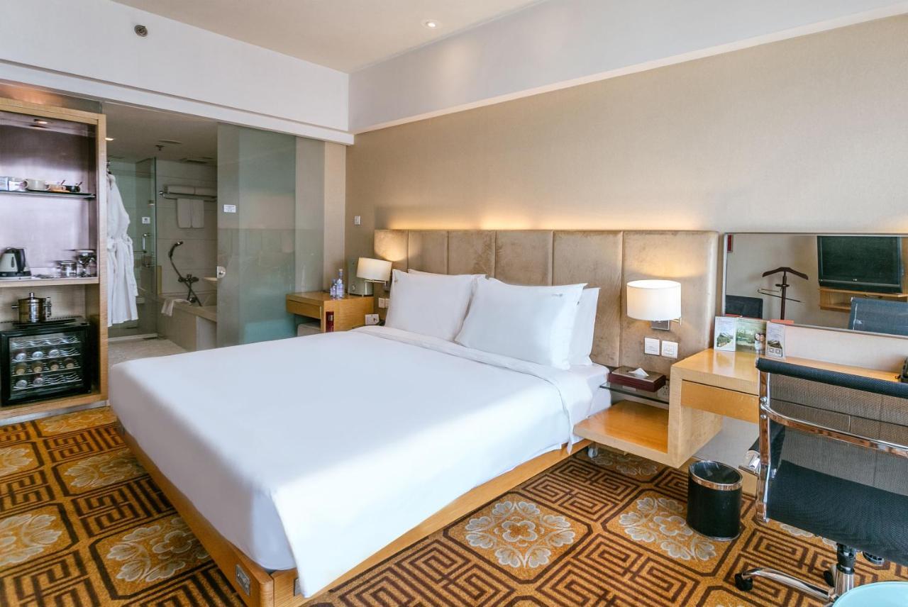 Holiday Inn Binhai Тяньцзінь Екстер'єр фото